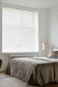 The Phoenixwood and Fauxwood SmartPrivacy® Venetian blinds feature routless slats as the standard finish. This means that the blind has no holes through the middle of the slat for better light block and a sophisticated finish. The SmartPrivacy® Venetian blinds are manufactured with a cord that has a break away tassel that meets international child safety regulations to minimise the risk of strangulation if a child loops the cord over their head. As an upgrade, you can choose to have a SmartRelease™ cordloop option. The cordloop enables you to lower the blind with one gentle pull – the blind then glides smoothly, quietly and effortlessly to the closed position. This unique geared mechanism also makes raising the blind effortless. These blinds are finished down to the last detail with co-ordinated componentry including custom head rails, bottom rails, tassels, decorative tapes, pelmets and cords.